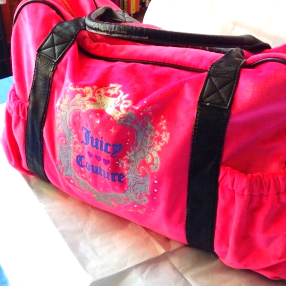 JUICY Couture Barbie Pink 💕 Velour Velvet Overnight Weekender Duffle Bag 🎁 🛍️ - Picture 11 of 13